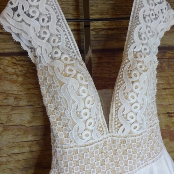 ANGELA AND ALISON Dresses & Skirts - NWT Wedding or Prom Dress with pockets and lace